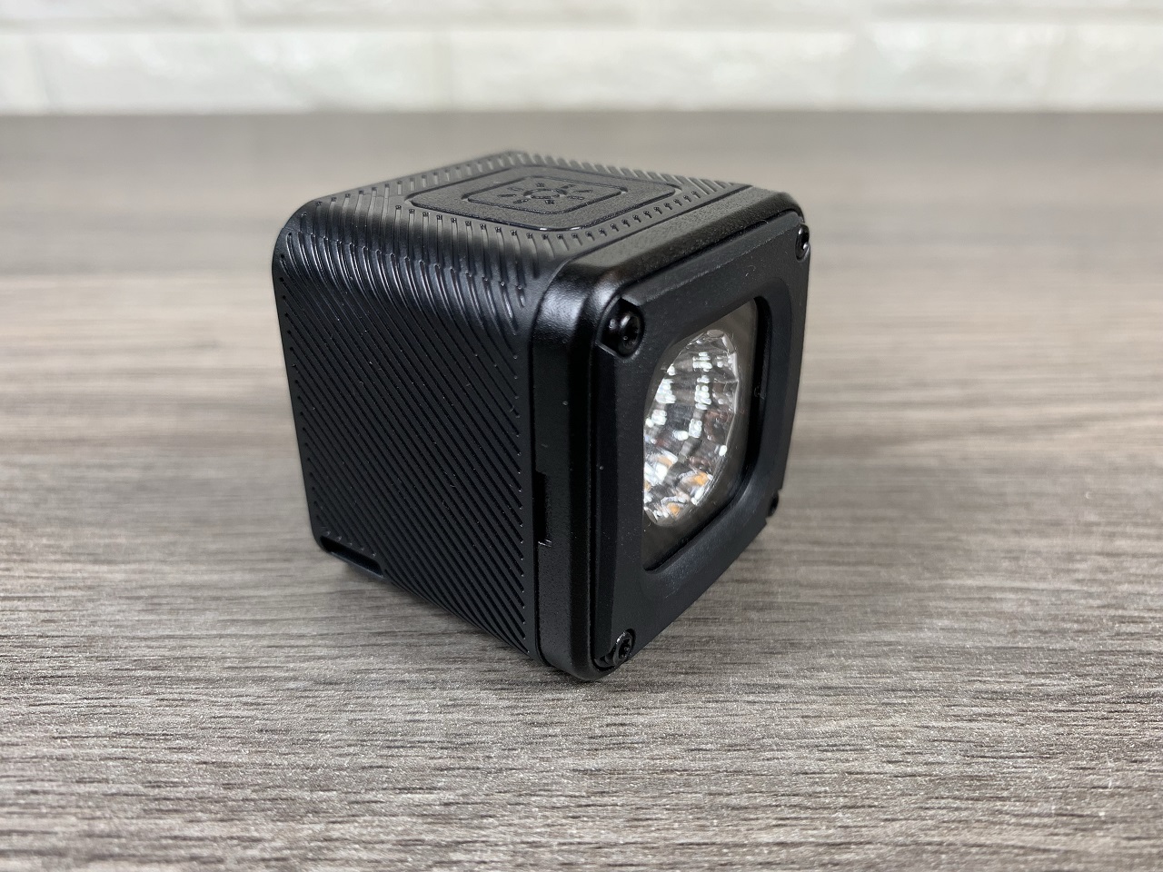 Ulanzi L1 Pro LED Light Review & Comparison Against Lume Cube And Litra ...